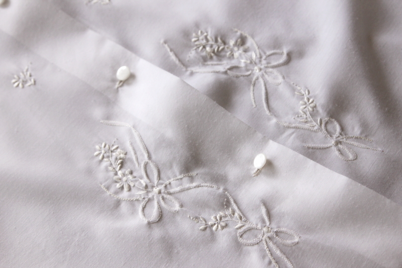 アンティークナイティ　花の刺繍　人絹　フランス