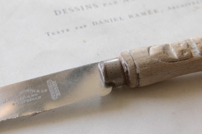 木彫ハンドル「シェフィールド」ヴィンテージのブレッドナイフ