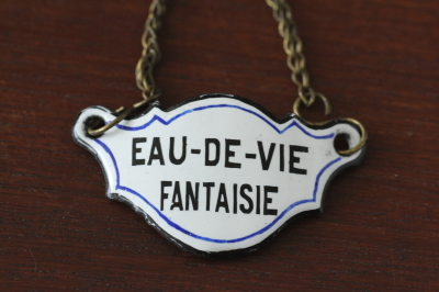 アンティーク琺瑯ブランデータグ　フランスEAU-DE-VIE FANTAISIE　フランス　
