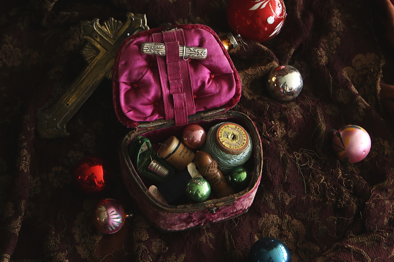 ベロアのソーイングボックス フランス アンティークストリュフ