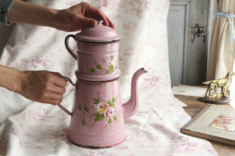 アンティークピンクほうろうカフェティール　コーヒービギン　手描きの薔薇　フランス