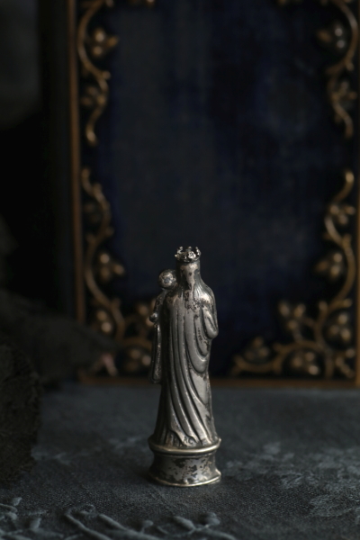 アンティークシルバー聖母子像　マリア像　ノートルダムデラガルド　フランス
