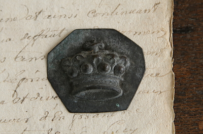 小さな王冠のブリキモールド　ヨーロッパ アンティークストリュフ