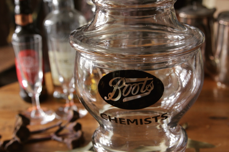 アンティークガラスジャー　ブーツ　ケミスツグラスジャー　イギリス　ヴィクトリアン　 antique boots chemists apothecary glass jar アンティークストリュフ
