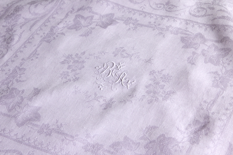 アンティークダマスクリネンセルヴィエット　薔薇　手染め　花文字イニシャル刺繍　フランス　アンティークストリュフ