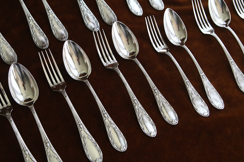 オリーブのテーブルスプーン＆フォーク　フランス　アンティークストリュフ