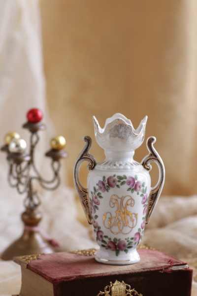 アンティークポーセリンフラワーベース　花瓶　レリジャスアンティーク　HIS　フランス