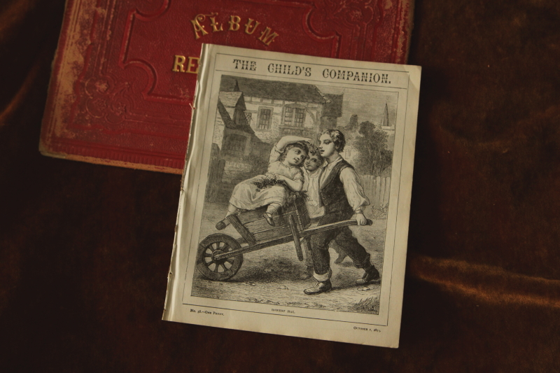 アンティークブック　児童書　ヴィクトリアン　the child' companion children's friend イギリス