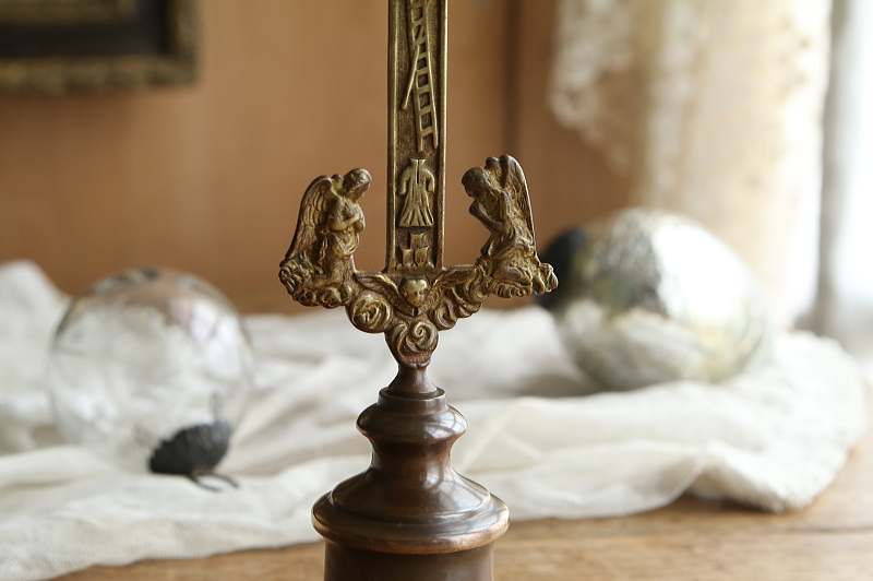 真鍮の磔刑のイエス像　フランス アンティークストリュフ 20251224