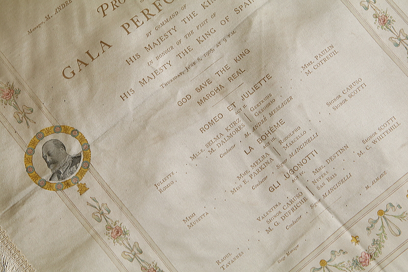 シルクのオペラプログラム　ロイヤル・オペラ・ハウス　イギリス アンティークストリュフ