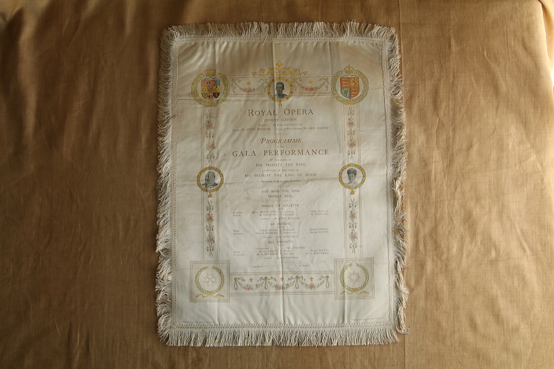 シルクのオペラプログラム　ロイヤル・オペラ・ハウス　イギリス アンティークストリュフ