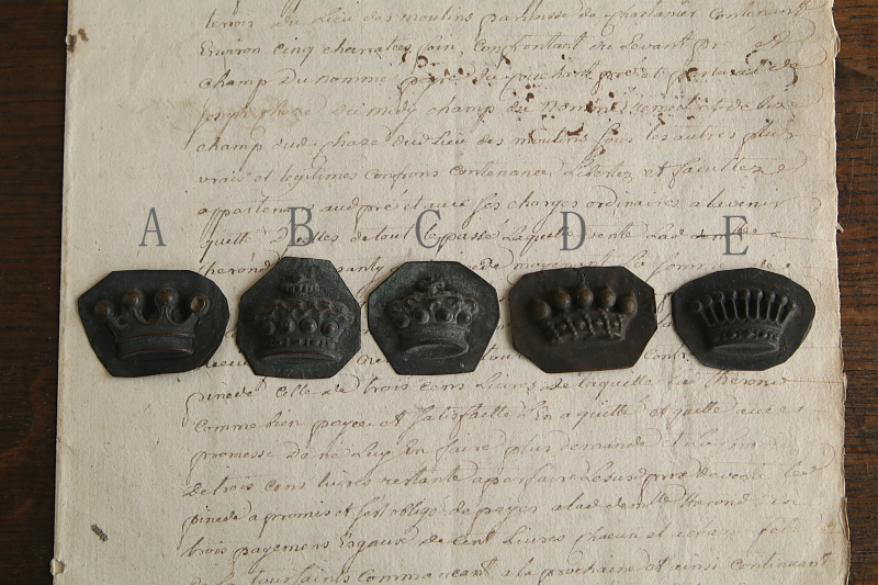 小さな王冠のブリキモールド　ヨーロッパ アンティークストリュフ