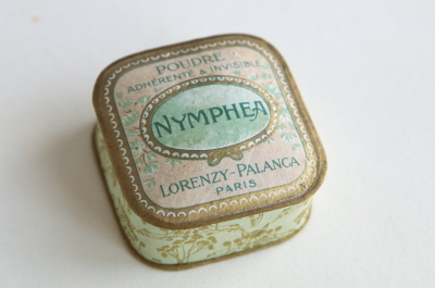 アンティーク紙箱　パウダーボックス　nymphea フランス