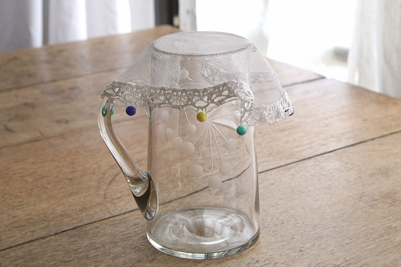 ガラスビーズのジャグカバー　イギリス アンティークストリュフ