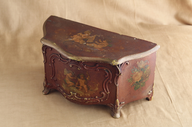 ミニチュア家具のトリンケットボックス　天使　妖精　フランス アンティークストリュフ