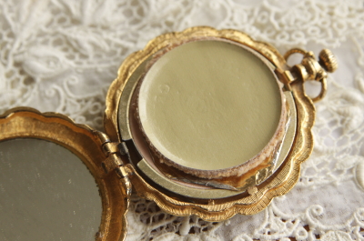 ヴィンテージコンパクト パウダーケース maxfactor マックス