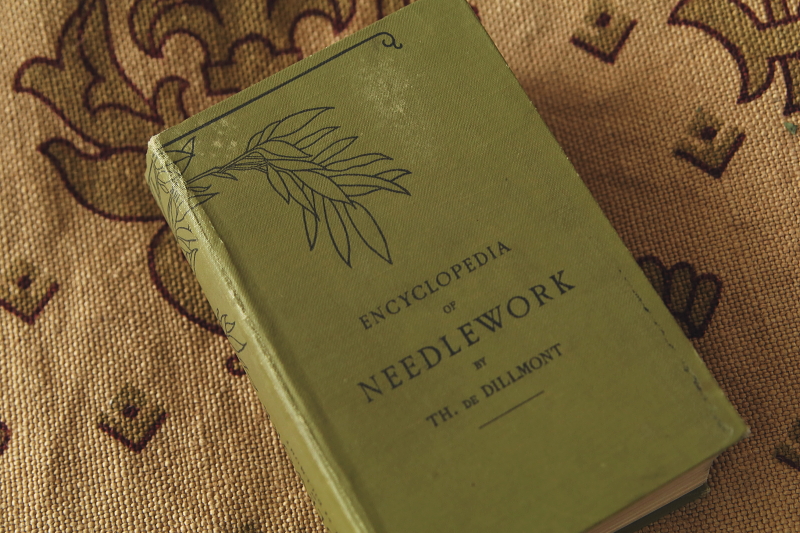 DMCの刺繍百科 ENCYCLOPEDIA　OF NEEDLEWORK　英語版　フランス