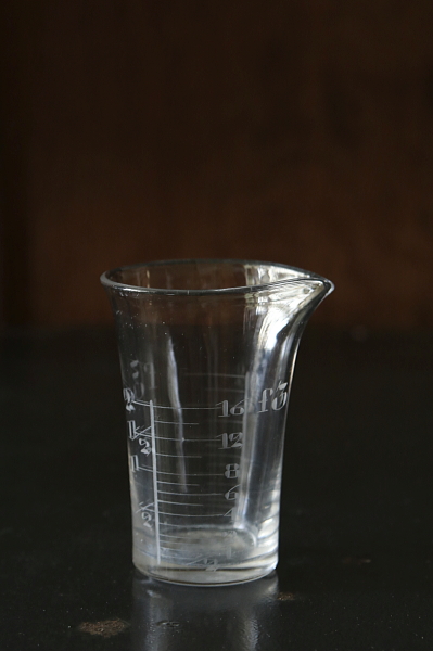 メジャーグラス　イギリス アンティークストリュフ 20251107