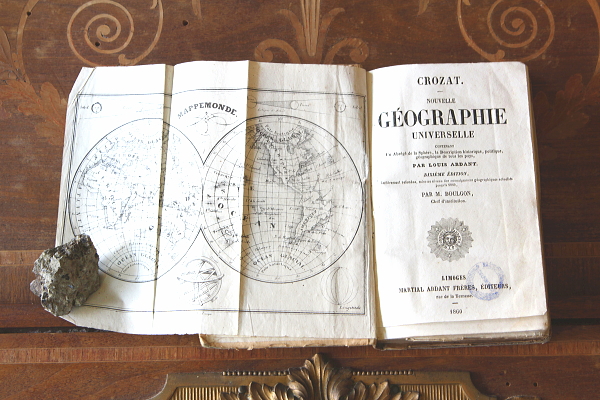 アンティーク地図　フランス古書　地理学　NOUVELLE GEOGRAPHIE UNIVERSELLE 1861