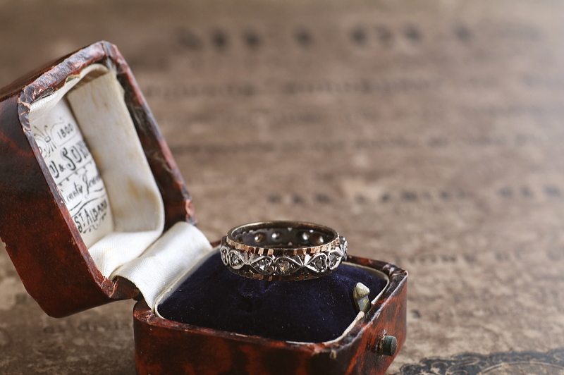 ゴールドアンドシルバー　コンビネーションエタニティリング　イギリス アンティークストリュフ