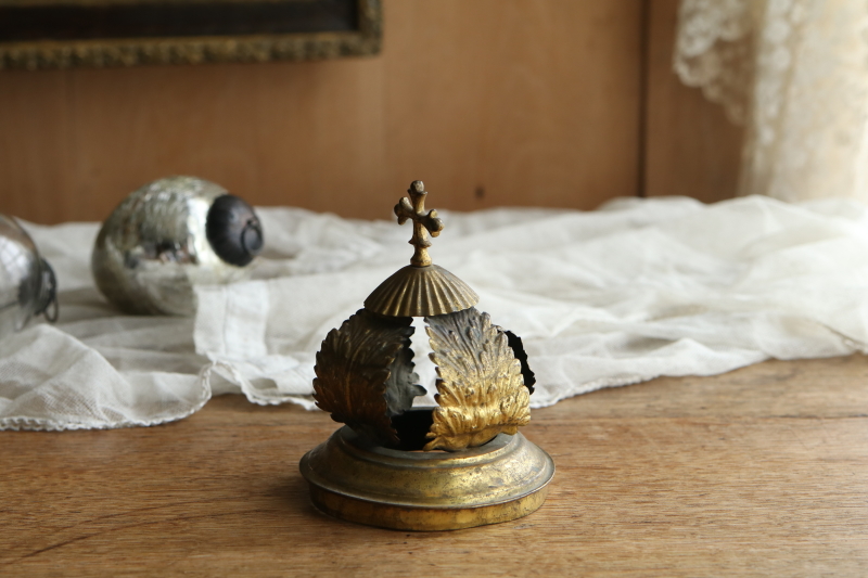 ブラスのランタントップ　フランス アンティークストリュフ 20251224