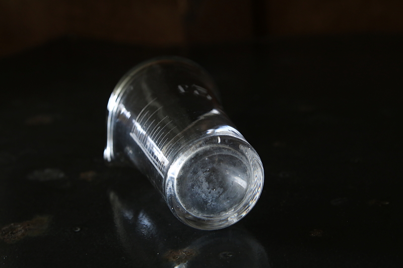 メジャーグラス　イギリス アンティークストリュフ 20251107