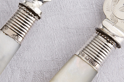 マザーオブパールハンドル　デザートナイフ&フォーク　ヴィクトリアン　イギリス アンティークストリュフ