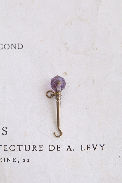 シトリンとアメシストのボタンフック　イギリス アンティークストリュフ