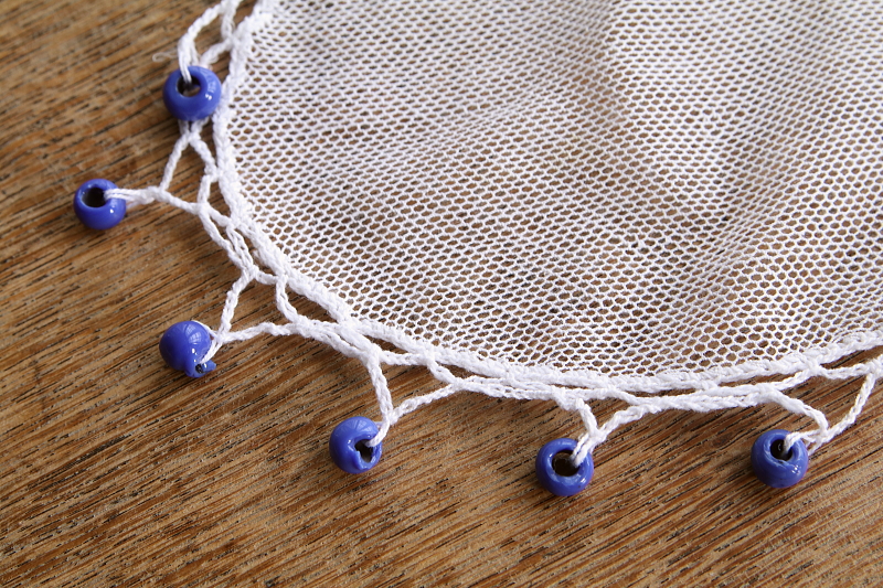 ガラスビーズのジャグカバー　イギリス アンティークストリュフ