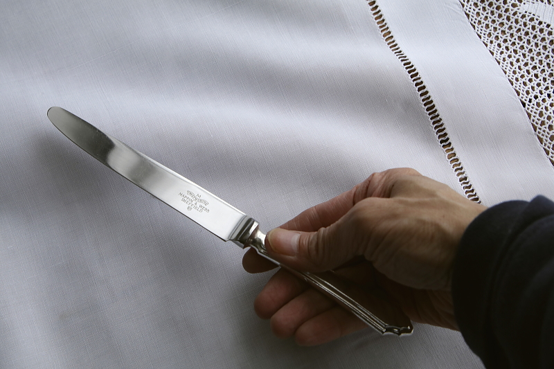 Elkingtonのテーブルフォーク　Mappin & Webbのテーブルナイフ　イギリス アンティークストリュフ