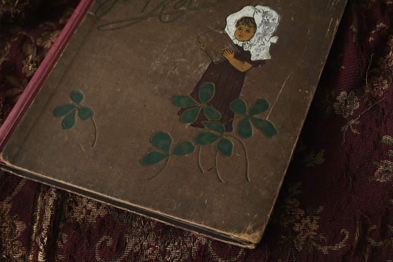 ヴィクトリアンスクラップブック　イギリス　デコパージュ アンティークストリュフ