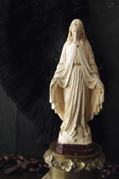 A 19世紀 フランス アンティーク 繊細精巧なメダイヨン マリア 彫刻 像 