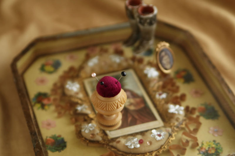 ベジタブルアイボリーのピンクッション　ヴィクトリアン　イギリス アンティークストリュフ