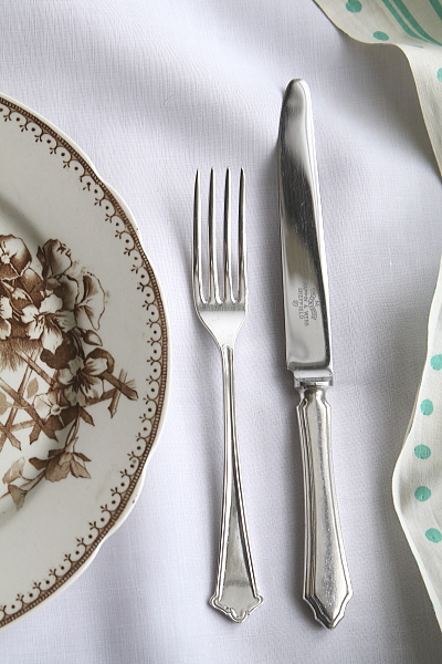 Elkingtonのテーブルフォーク　Mappin & Webbのテーブルナイフ　イギリス アンティークストリュフ