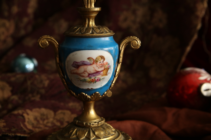 天使のブロンズキャンディラブラ　フランス アンティークストリュフ