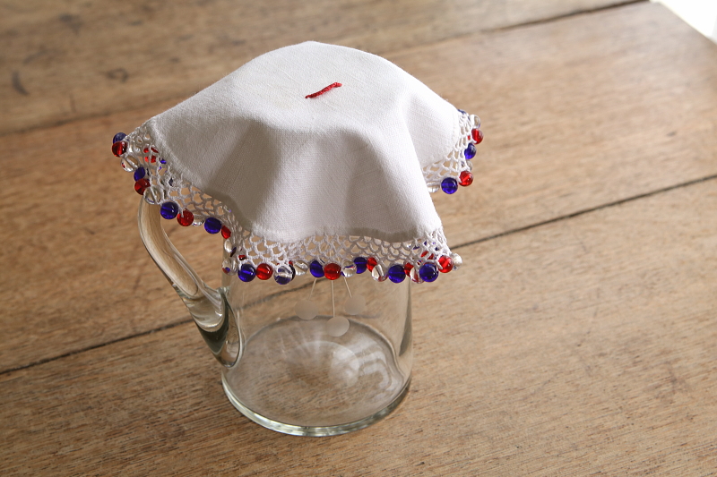 ガラスビーズのジャグカバー　イギリス アンティークストリュフ