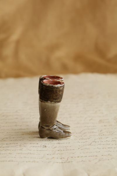 ポーセリンの小さなブーツ　ドイツ　 アンティークストリュフ