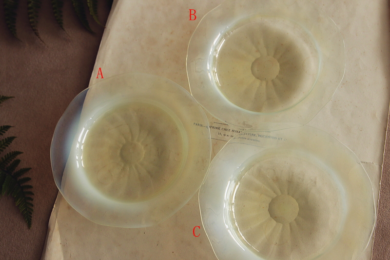 アンティークヴァセリングラスデザートプレート　ウランガラス　イギリス