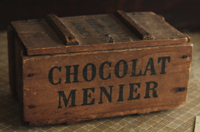 アンティークショコラムニエ　chocolat menier 木箱　フランス　ウッドコンテナ