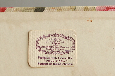 小さな薔薇のカルトナージュ　falcon works イギリス