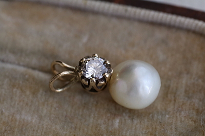 ダイヤモンド　セミバロックパール　ヴィンテージペンダント　アンティークストリュフ