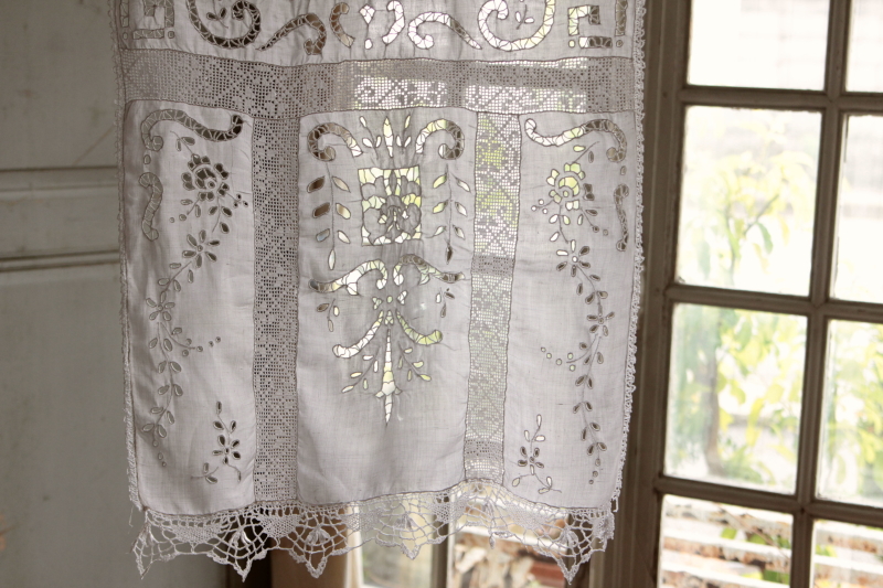 アンティーク　フランス　カットワーク　エンジェル　天使　椅子カバー アンティーク フランス カットワーク エンジェル 天使 椅子