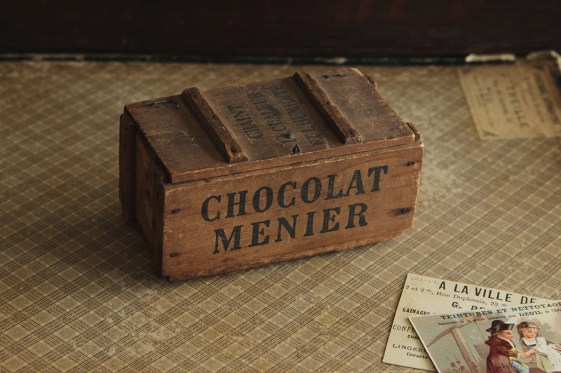 アンティークショコラムニエ　chocolat menier 木箱　フランス　ウッドコンテナ