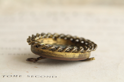 チェーンフレーム　オーバルフォトフレーム　ヴィクトリアン　イギリス アンティークストリュフ