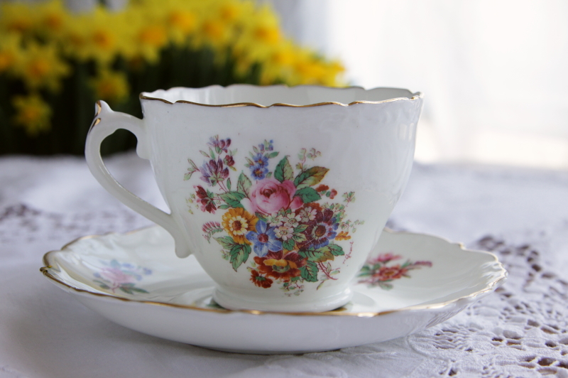 アンティークコールポート　coalport fragrance 薔薇　花模様　コーヒーカップ　ティーカップ　イギリス