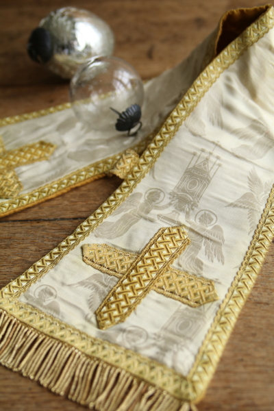 天子のシルクダマスクの聖衣　フランス アンティークストリュフ 20251224