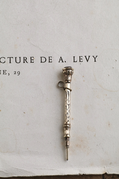 ヴィクトリアン　ミニチュアメカニカルペンシル　フォブシール　イギリス アンティークストリュフ