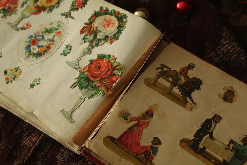 ヴィクトリアン　クロモスアルバム　イギリス アンティークストリュフ