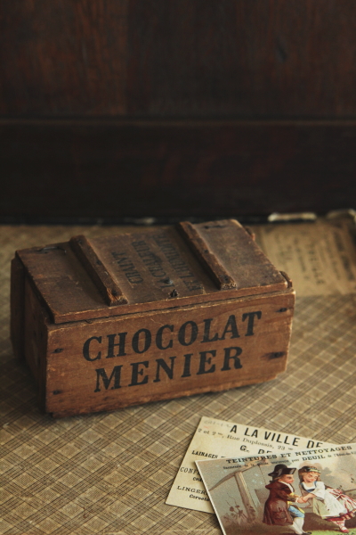アンティークショコラムニエ　chocolat menier 木箱　フランス　ウッドコンテナ