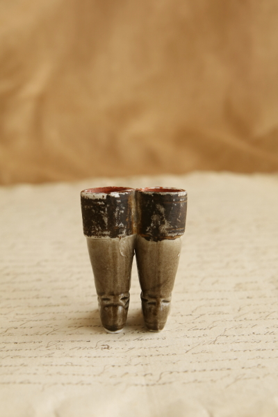 ポーセリンの小さなブーツ　ドイツ　 アンティークストリュフ